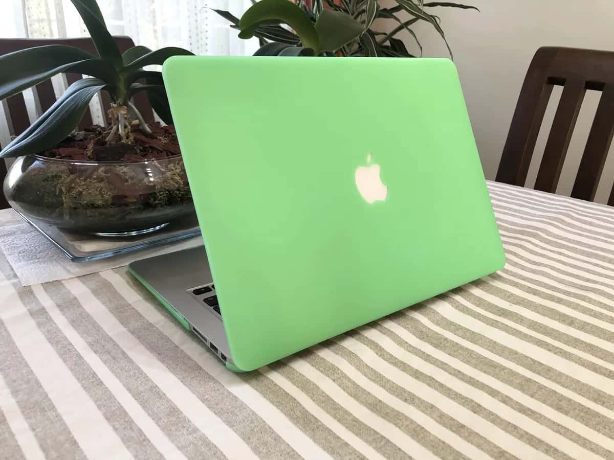 Carcasas para MacBook con manzana calada Múltiples Colores 2026 [ Pro, Air, Retina, TouchBar, Nuevo Air ] [ 11', 12', 13', 15', 16' ] [ M5 / M4 / M3 / M2 / M1 ] - Miniatura 21